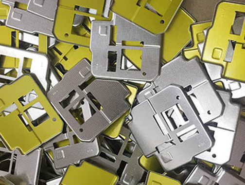 在工業(yè)清洗中，碳?xì)淝逑磩┖途凭?、異丙醇的區(qū)別